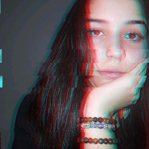 Meet your Posher, April